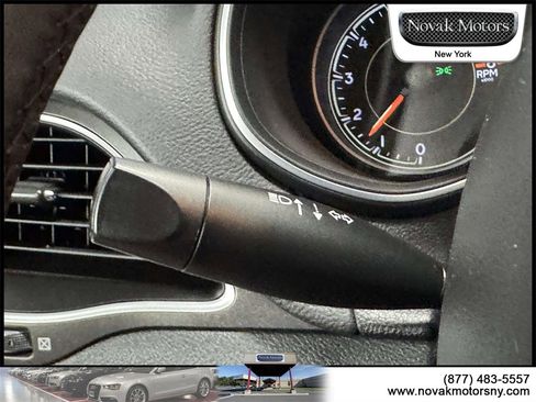 Used 2022 Jeep Cherokee Trailhawk image 17