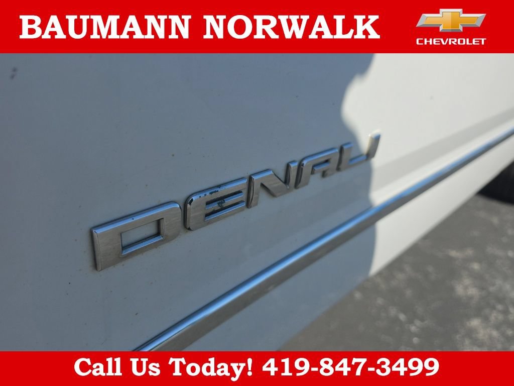 Used 2017 GMC Yukon XL Denali w/ Open Road Package AWD/4WD image 15