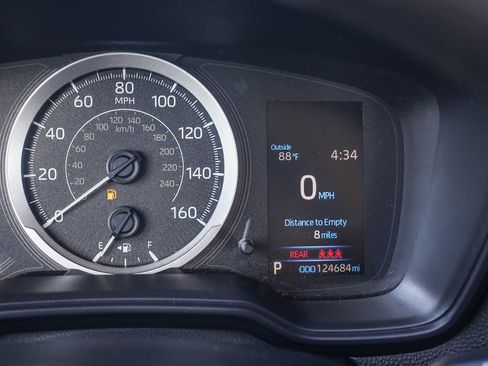 Used 2020 Toyota Corolla LE FWD image 20
