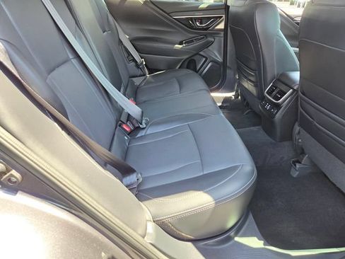 Used 2025 Subaru Outback Limited AWD/4WD image 15