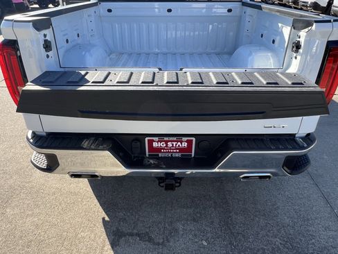 Used 2023 GMC Sierra 1500 SLT w/ SLT Premium Package image 26
