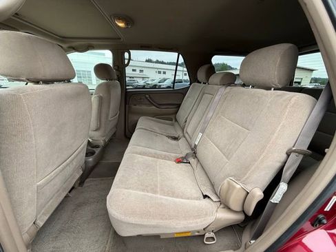 Used 2002 Toyota Sequoia SR5 AWD/4WD image 11