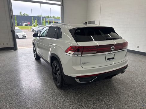 New 2026 Volkswagen Atlas SEL Premium R-Line AWD/4WD image 3