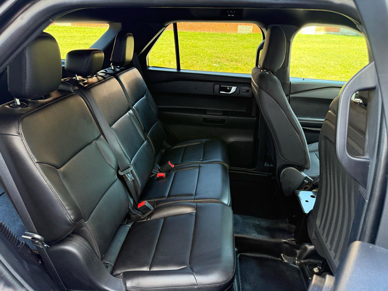 Used 2020 Ford Explorer 4WD Police Interceptor w/ Ultimate Wiring Package image 26