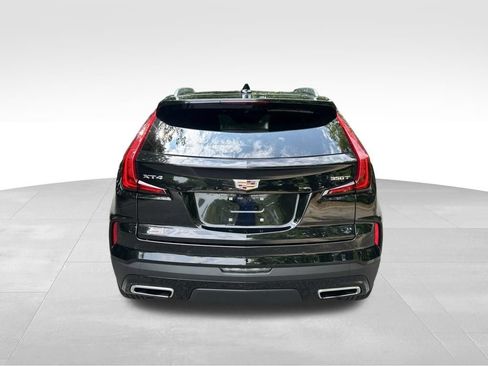 Used 2025 Cadillac XT4 Premium Luxury FWD image 4