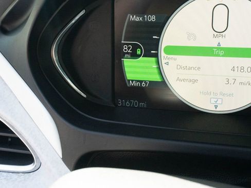 Used 2020 Chevrolet Bolt LT FWD image 6