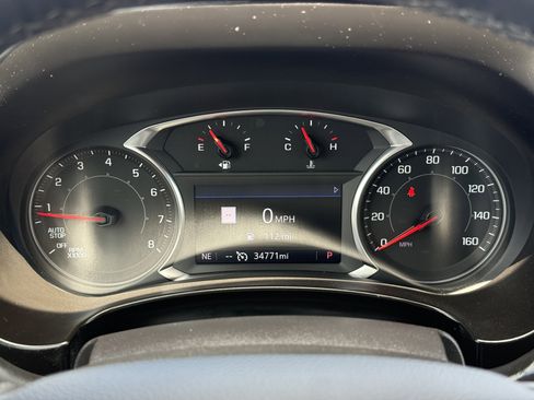Used 2024 GMC Terrain SLT w/ Infotainment Package II AWD/4WD image 32