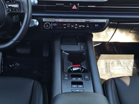 Used 2024 Hyundai Ioniq 6 SEL image 27