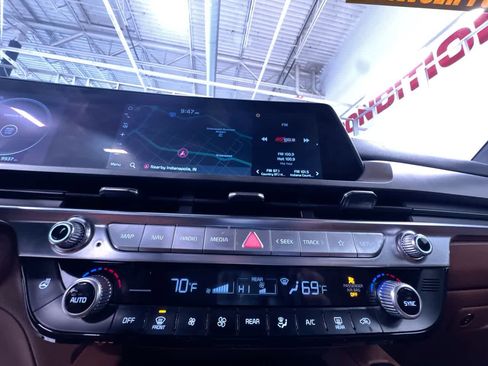 Used 2025 Kia Telluride SX Prestige X-Line image 28