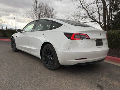 Used 2022 Tesla Model 3 Long Range image 8