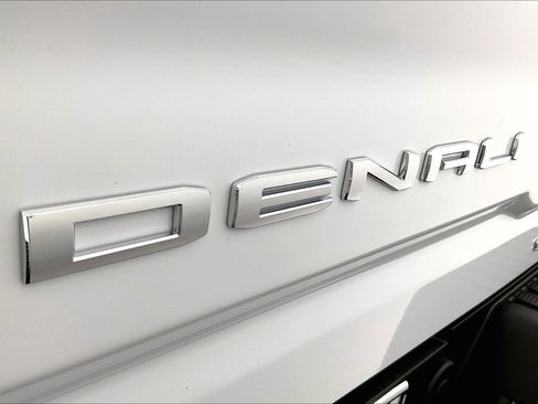 New 2026 GMC Sierra 3500 Denali image 17