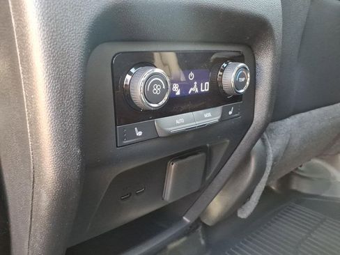 New 2026 Chevrolet Traverse High Country FWD image 15