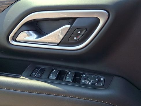 Used 2021 Chevrolet Tahoe High Country w/ Premium Package AWD/4WD image 25