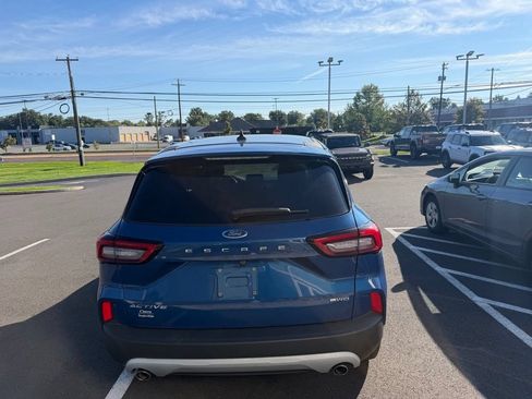 Used 2023 Ford Escape Active AWD/4WD image 5