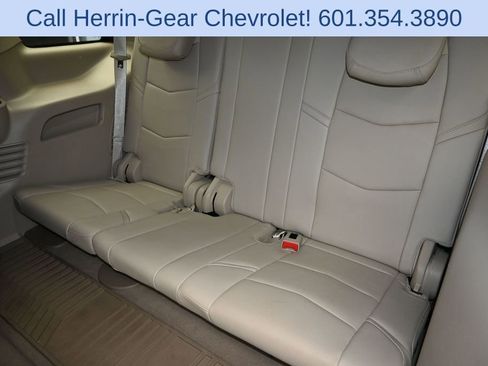 Used 2019 Cadillac Escalade Premium Luxury AWD/4WD image 17