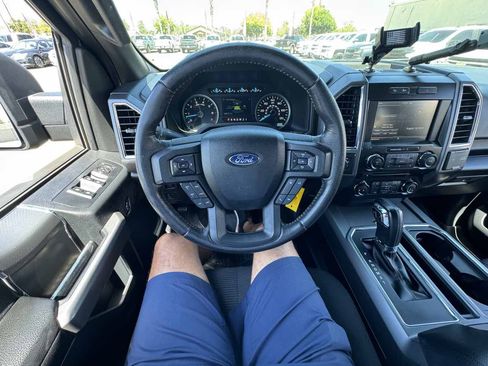Used 2015 Ford F150 XLT w/ Equipment Group 302A Luxury AWD/4WD image 33