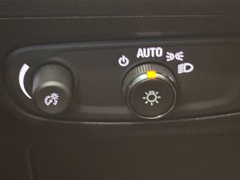 Used 2024 Buick Encore GX Sport Touring w/ Experience Buick Package FWD image 32