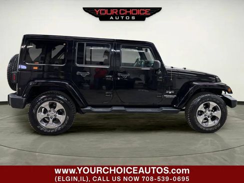 Used 2016 Jeep Wrangler Unlimited Sahara AWD/4WD image 8