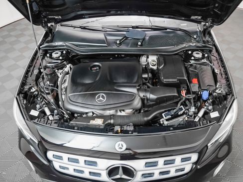 Used 2020 Mercedes-Benz GLA 250 4MATIC image 4