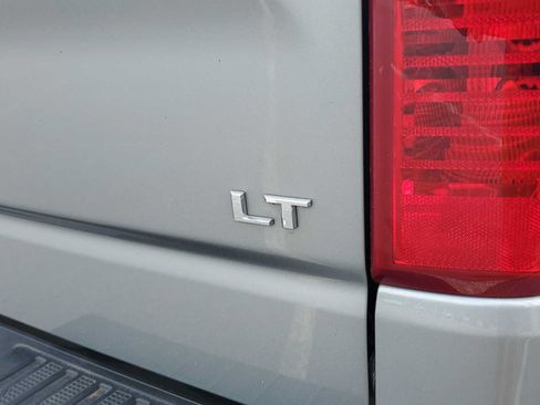 Used 2024 Chevrolet Silverado 1500 LT w/ Leather Package RWD image 7