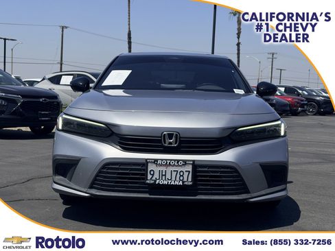 Used 2024 Honda Civic Sport image 2
