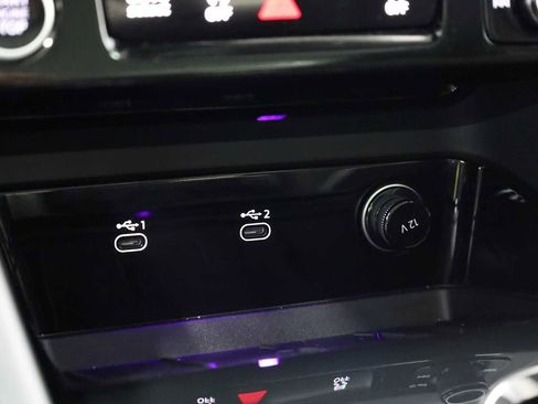 Certified 2025 Audi Q5 Premium w/ Convenience Package image 32