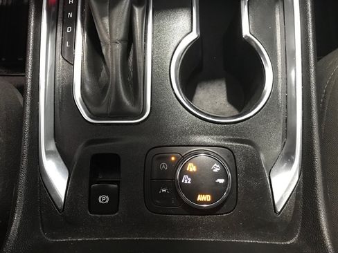 Used 2023 Chevrolet Traverse LT w/ LPO, Floor Liner Package image 19