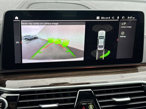 Used 2023 BMW M550i xDrive image 24