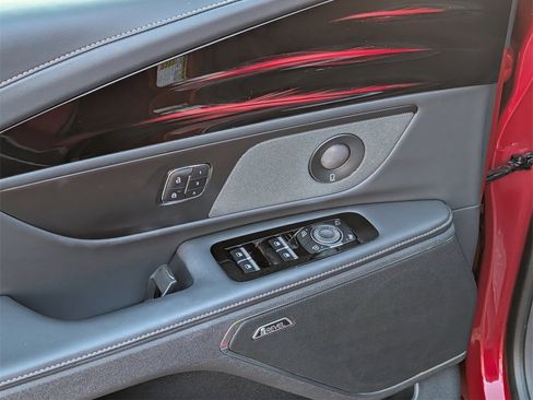 Used 2024 Lincoln Nautilus Premier w/ Equipment Group 102A image 16