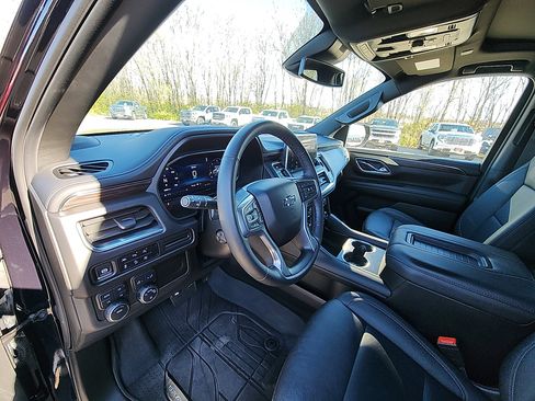 Certified 2024 Chevrolet Tahoe Z71 w/ Luxury Package image 14