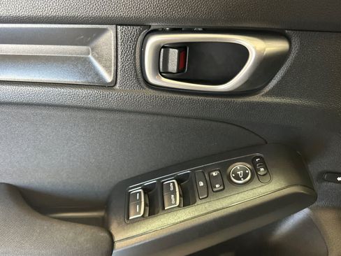 Used 2024 Honda Civic Sport image 13