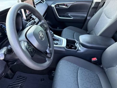 Used 2025 Toyota RAV4 XLE w/ Convenience Package AWD/4WD image 19
