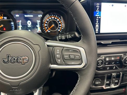 New 2025 Jeep Wrangler Sahara image 20