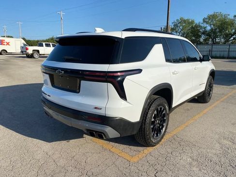 Used 2024 Chevrolet Traverse Z71 AWD/4WD image 6