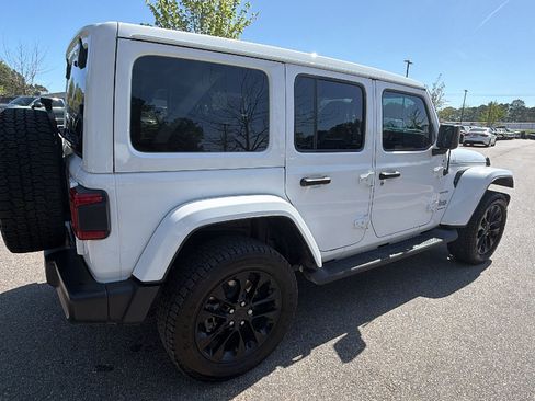 Used 2023 Jeep Wrangler Sahara w/ Cold Weather Group image 8