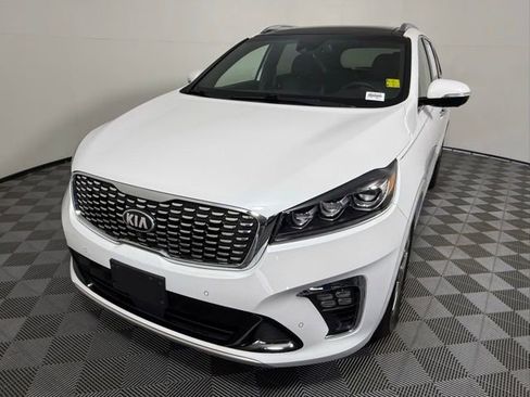 Used 2019 Kia Sorento SX image 2