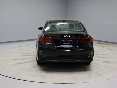 Used 2023 Kia Forte LXS w/ LXS Technology Package FWD image 10