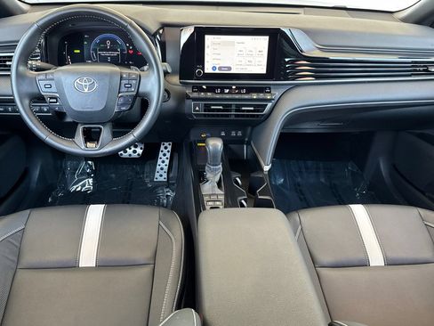 Certified 2026 Toyota Camry SE w/ Convenience Package FWD image 18