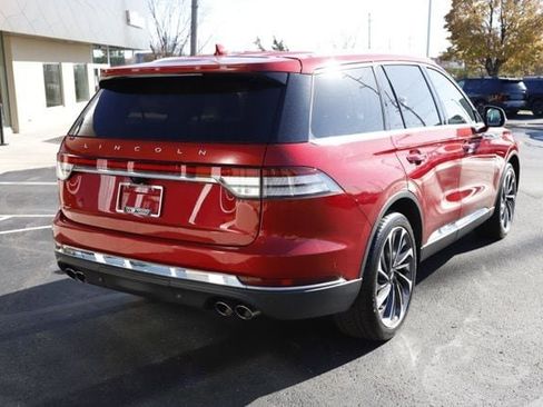 Used 2020 Lincoln Aviator Reserve w/ Equipment Group 202A AWD/4WD image 3