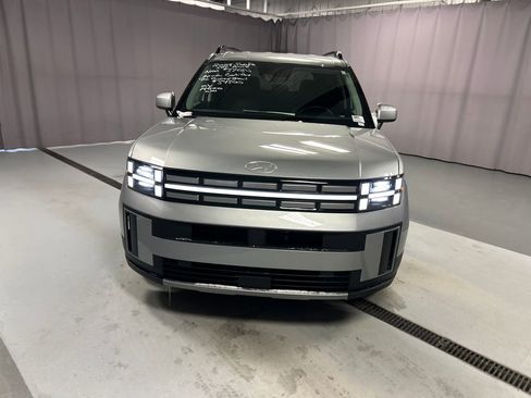 Used 2025 Hyundai Santa Fe SEL image 2