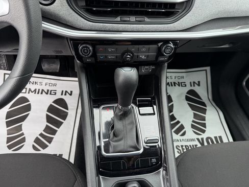 Used 2022 Jeep Compass Sport image 14