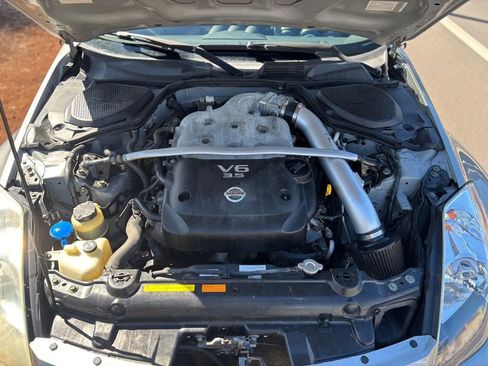 Used 2005 Nissan 350Z Touring w/ (K96) Aerodynamics Pkg image 14