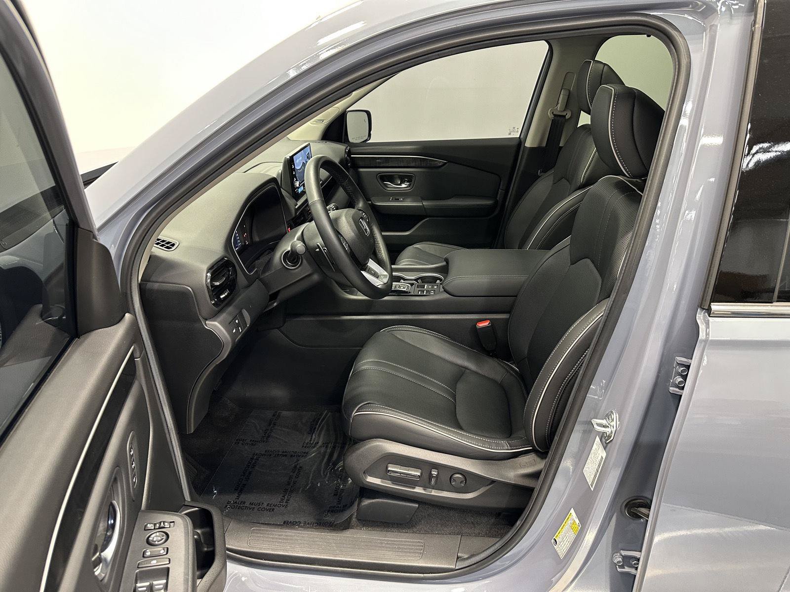 Certified 2025 Honda Pilot Elite image 14