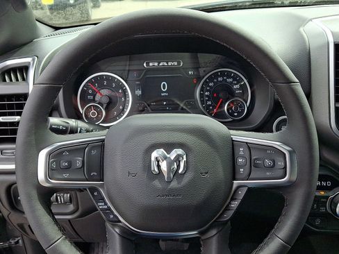 New 2026 RAM 1500 Big Horn AWD/4WD image 14