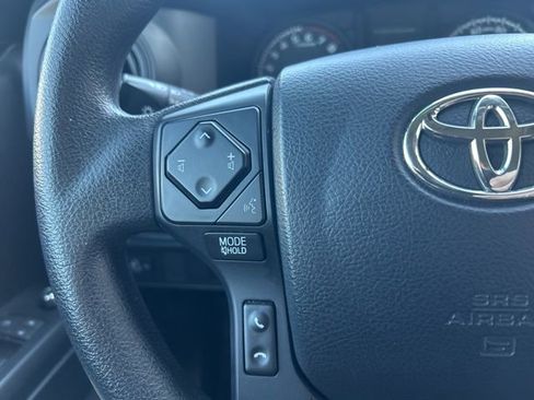 Used 2017 Toyota Tacoma 2WD Double Cab image 15