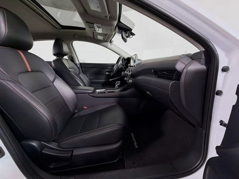 Certified 2023 Nissan Sentra SR w/ SR Premium Package FWD image 35