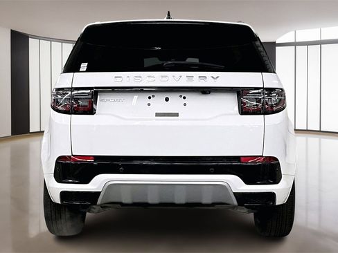 New 2025 Land Rover Discovery Sport S image 4