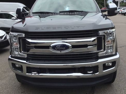 Used 2019 Ford F250 XLT w/ XLT Premium Package AWD/4WD image 2