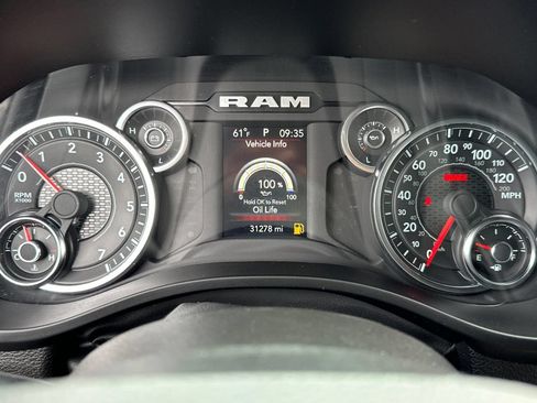 Used 2023 RAM 1500 Big Horn AWD/4WD image 29