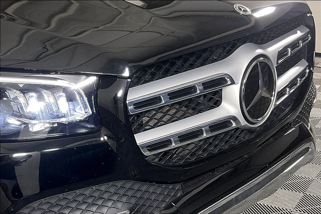 Used 2022 Mercedes-Benz GLS 450 4MATIC image 38